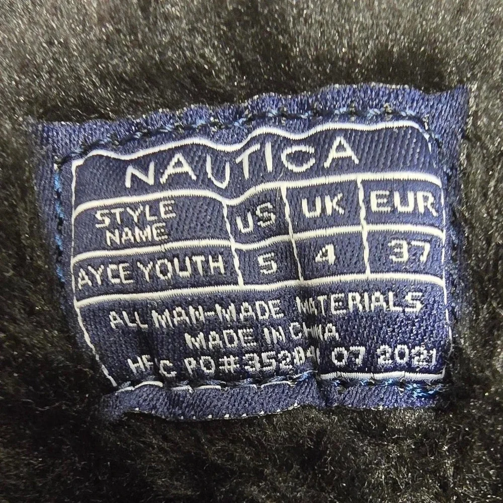 Nautica Ayce Youth Snow Boots Black Faux Fur Lined Duck Boots Size 5 Kids